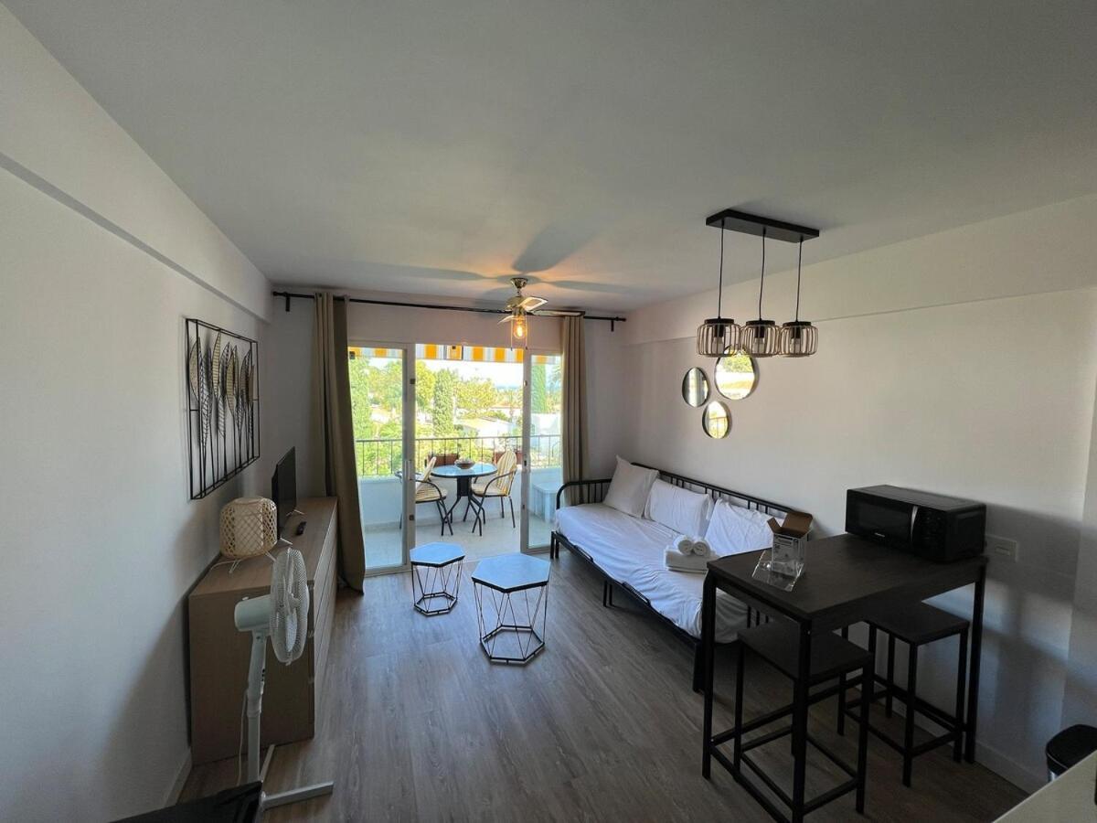 Apartment Stylish Escape In New Andalusia Rdr474 *